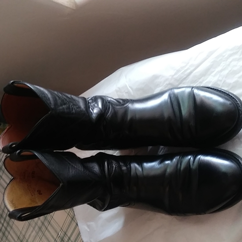 Men's black size 8 .5 D Justin Ropers